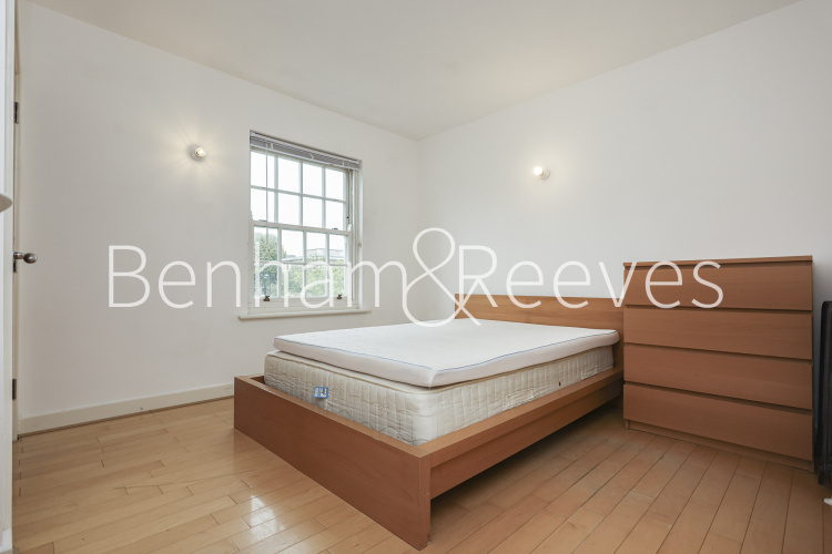 4  bedrooms flat to rent in Hastings Street, Royal Arsenal Riverside, SE18-image 15