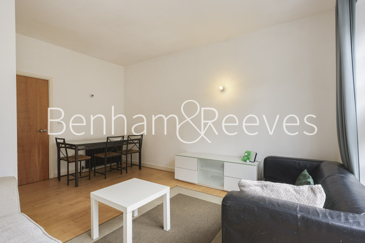 4  bedrooms flat to rent in Hastings Street, Royal Arsenal Riverside, SE18-image 23