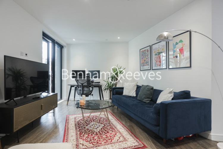 1  bedroom flat to rent in Woolwich High Street, Callis Yard, SE18-image 1
