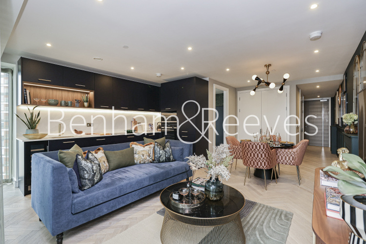 2  bedrooms flat to rent in Royal Arsenal Riverside, Woolwich, SE18-image 1