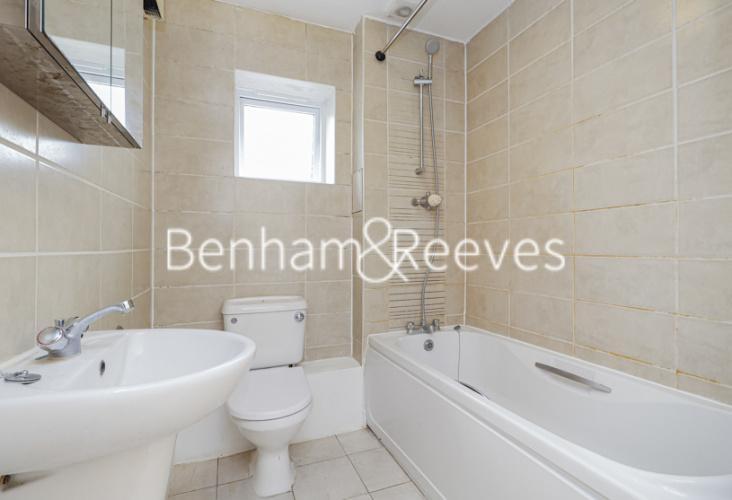 2  bedrooms flat to rent in Pier Way, Woolwich, SE28-image 4