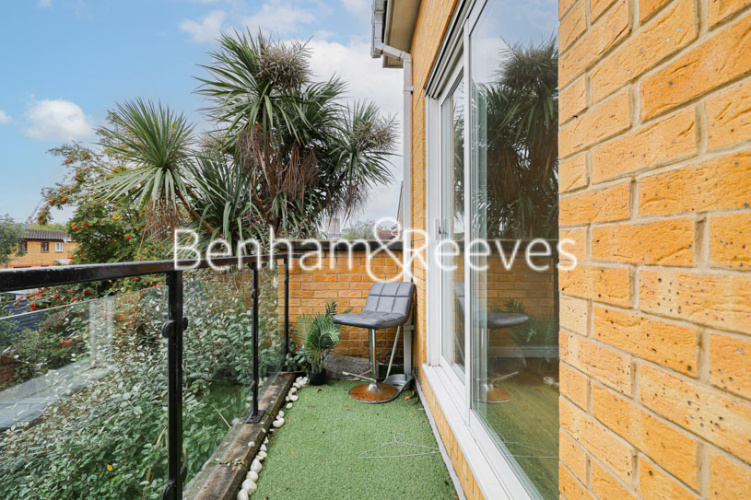 2  bedrooms flat to rent in Pier Way, Woolwich, SE28-image 5
