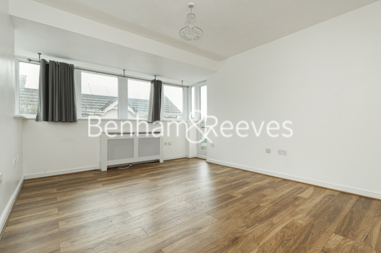 2  bedrooms flat to rent in Pier Way, Woolwich, SE28-image 7