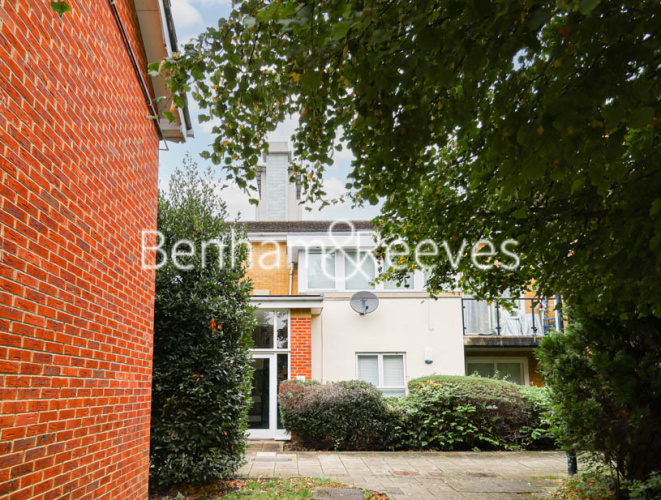 2  bedrooms flat to rent in Pier Way, Woolwich, SE28-image 9