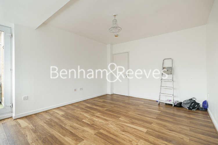 2  bedrooms flat to rent in Pier Way, Woolwich, SE28-image 15