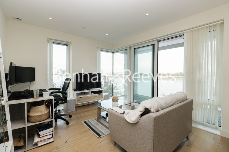 2  bedrooms flat to rent in Duke of Wellington Avenue, Royal Arsenal Riverside, SE18-image 6