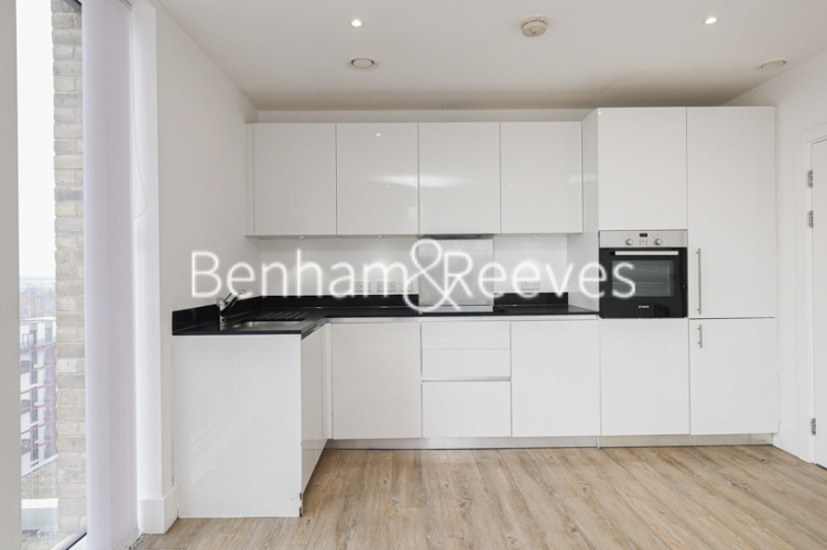 2  bedrooms flat to rent in Royal Arsenal Riverside, Woolwich, SE18-image 2