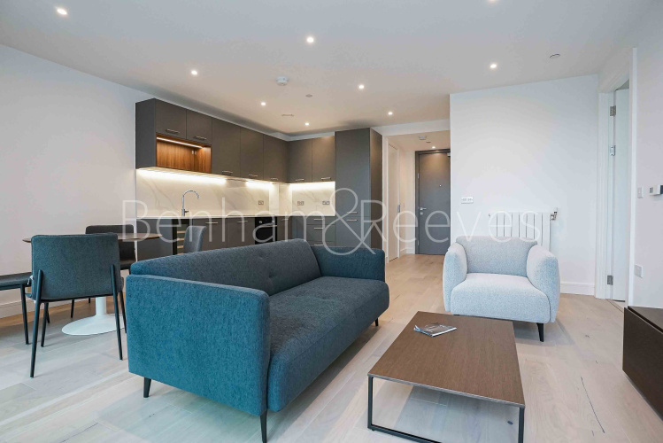 1  bedroom flat to rent in Royal Arsenal, Riverside, SE18-image 1