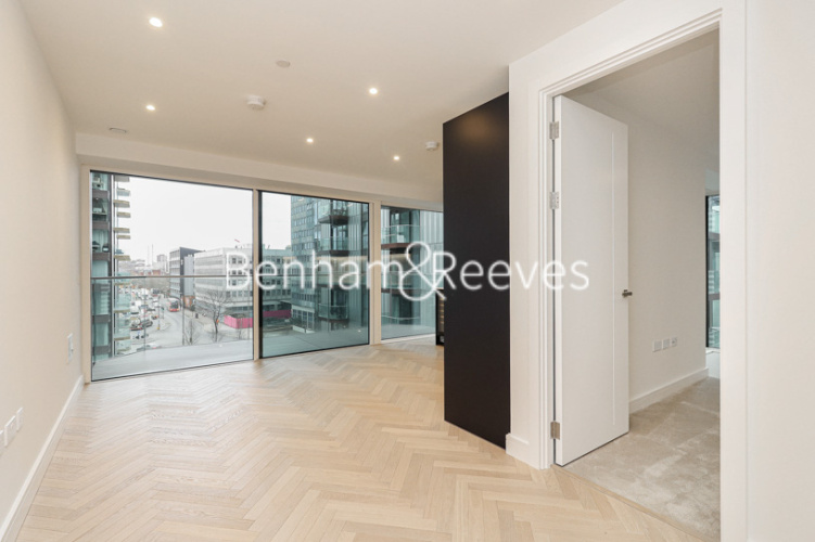 1  bedroom flat to rent in Brigadier Walk, Royal Arsenal Riverside, SE18-image 11