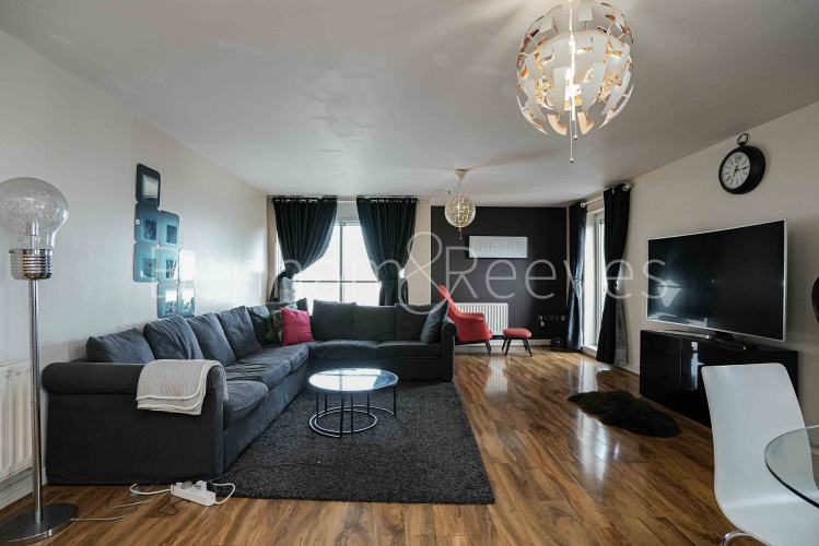 2  bedrooms flat to rent in Sark Towerk, Erebus Drive, SE28-image 9