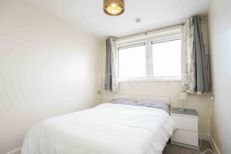 2  bedrooms flat to rent in Sark Towerk, Erebus Drive, SE28-image 15