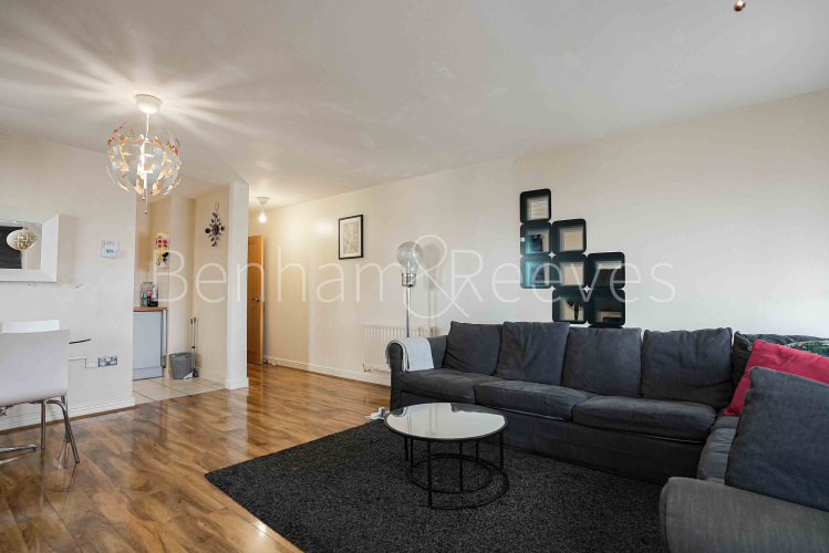 2  bedrooms flat to rent in Sark Towerk, Erebus Drive, SE28-image 21