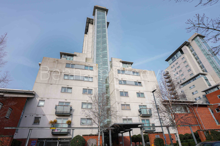 2  bedrooms flat to rent in Sark Towerk, Erebus Drive, SE28-image 25