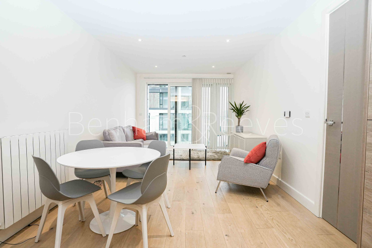 2  bedrooms flat to rent in Royal Arsenal Riverside, Duke of Wellington Avenue, SE18-image 8