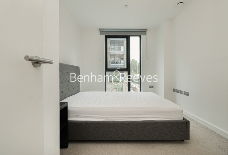 2  bedrooms flat to rent in Larkwood Avenue, Blackheath Hill, SE10-image 16