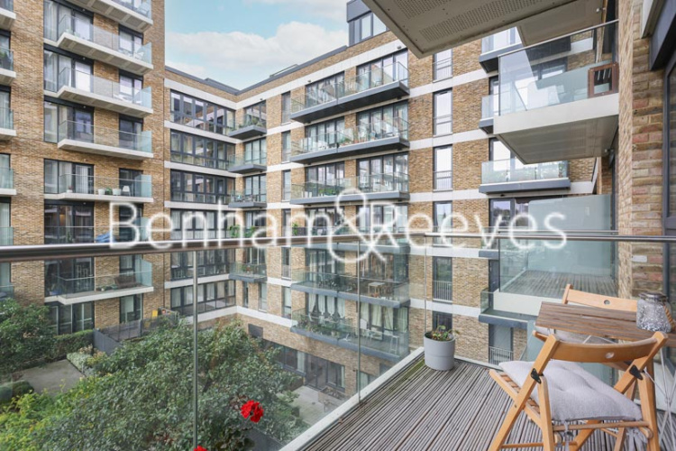 1  bedroom flat to rent in Victory Parade, Arsenal Riverside, SE18-image 6