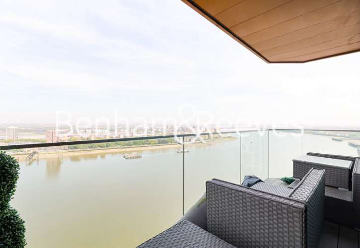3  bedrooms flat to rent in Brigadier Walk, Royal Arsenal Riverside, SE18-image 16