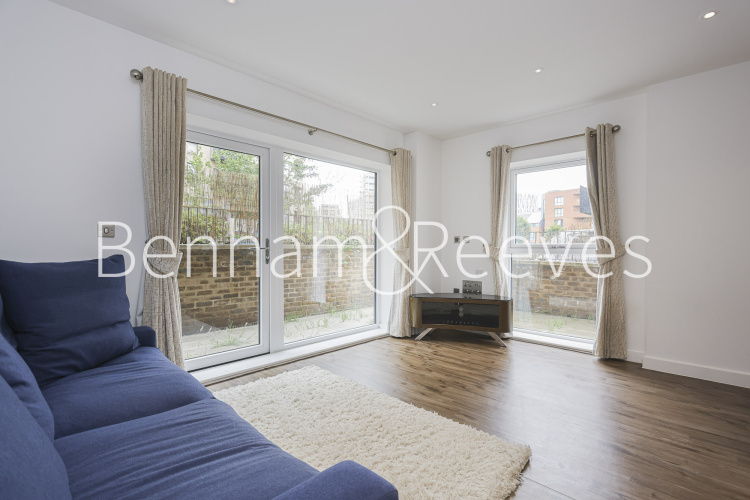 2  bedrooms flat to rent in Trinity Walk, Woolwich,  SE18-image 8