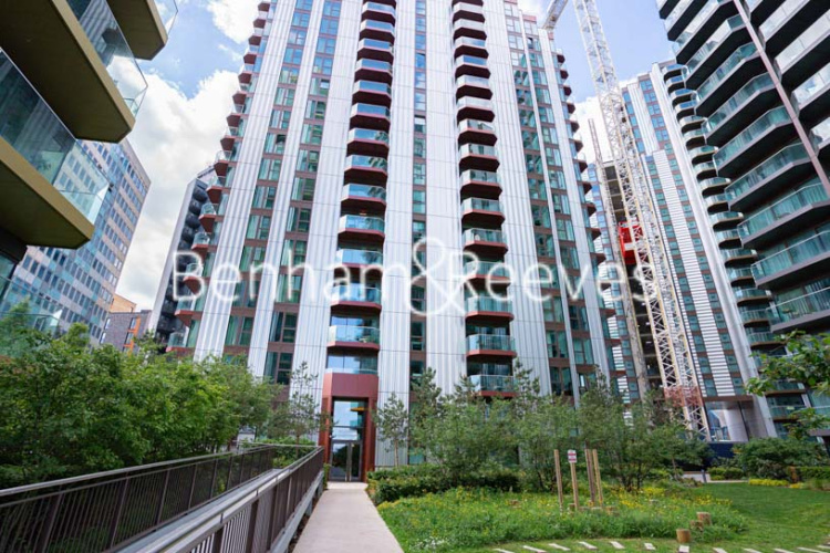 3  bedrooms flat to rent in Brigadier Walk, Royal Arsenal Riverside, SE18-image 6