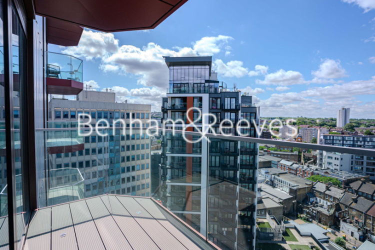 3  bedrooms flat to rent in Brigadier Walk, Royal Arsenal Riverside, SE18-image 18