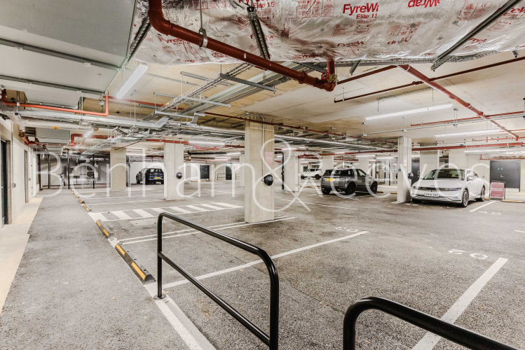 1  bedroom flat to rent in East Parkside, Greenwich Peninsula, SE10-image 9