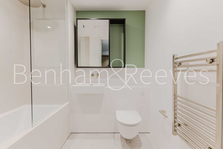 1  bedroom flat to rent in East Parkside, Greenwich Peninsula, SE10-image 14