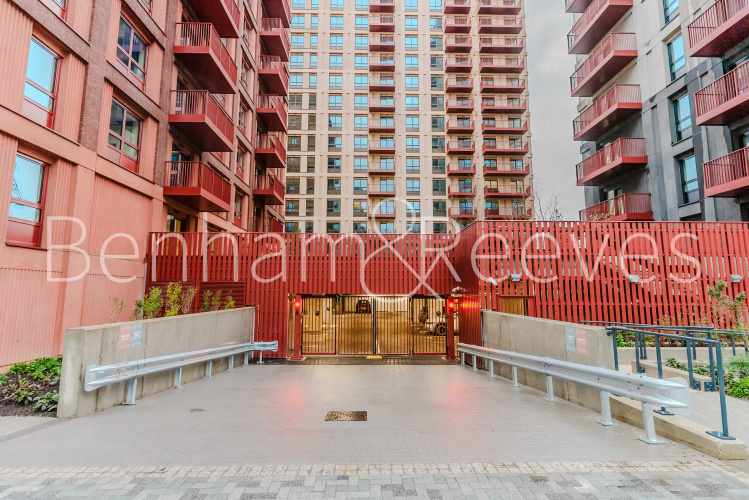 1  bedroom flat to rent in East Parkside, Greenwich Peninsula, SE10-image 25