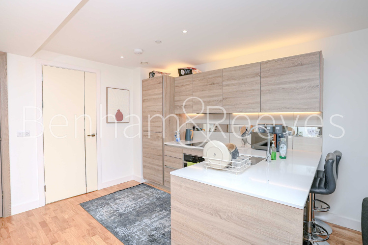 1  bedroom flat to rent in Biring House, Wellington, SE18-image 17