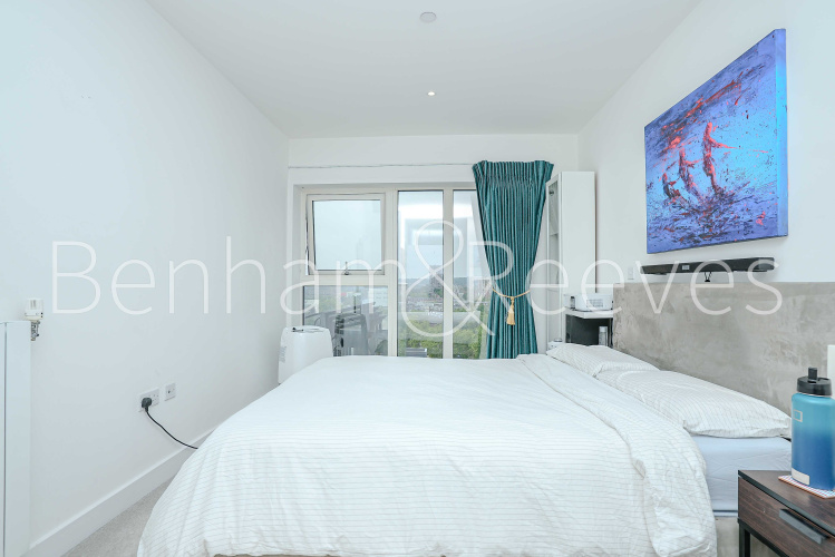 1  bedroom flat to rent in Duncombe House, Victory Parade, SE18-image 9