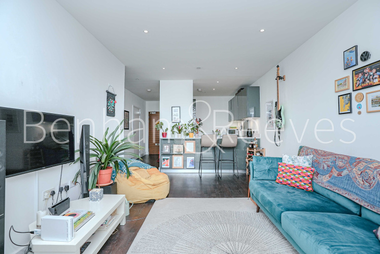 1  bedroom flat to rent in Duncombe House, Victory Parade, SE18-image 12