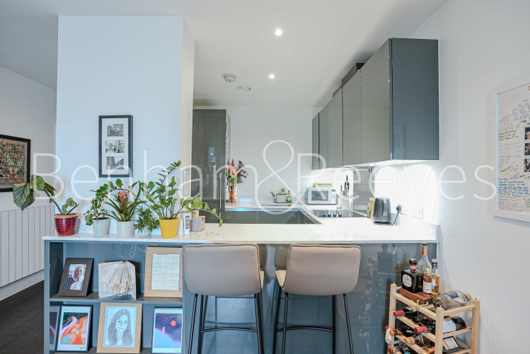 1  bedroom flat to rent in Duncombe House, Victory Parade, SE18-image 17
