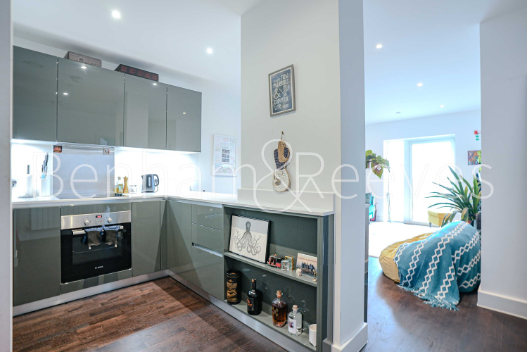 1  bedroom flat to rent in Duncombe House, Victory Parade, SE18-image 18