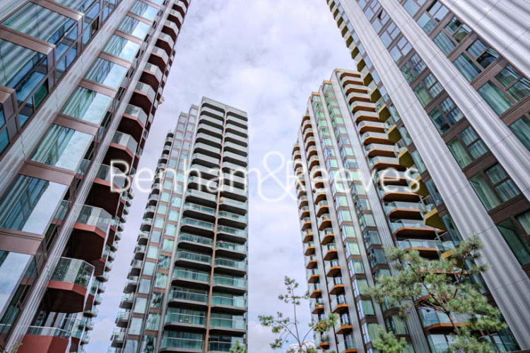 1  bedroom flat to rent in Brigadier Walk Royal, Arsenal Riverside, SE18-image 6