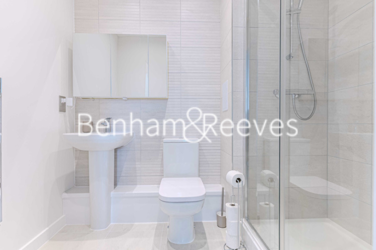 3  bedrooms flat to rent in Davies House, Vousden Grove, SE28-image 12