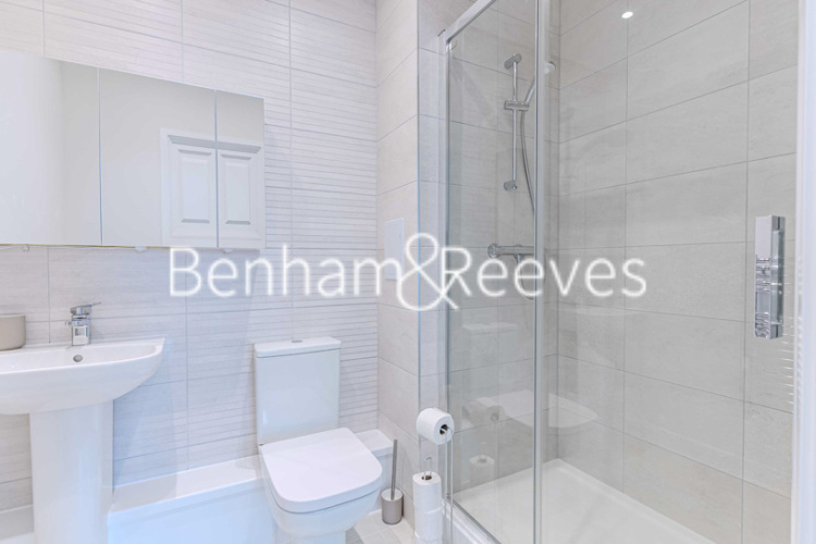 3  bedrooms flat to rent in Davies House, Vousden Grove, SE28-image 26
