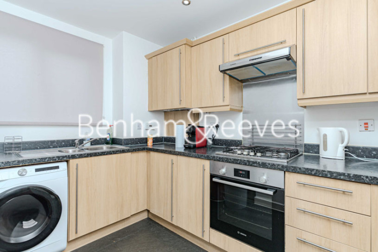 2  bedrooms flat to rent in Victoria Way, Charlton, SE7-image 2