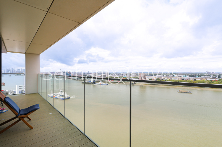 2  bedrooms flat to rent in Duke Wellington Avenue, Royal Arsenal Riverside, SE18-image 4