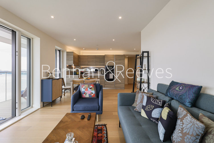 2  bedrooms flat to rent in Duke Wellington Avenue, Royal Arsenal Riverside, SE18-image 5