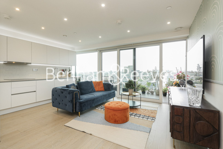2  bedrooms flat to rent in Brigadier Walk, Royal Arsenal Riverside, SE18-image 1