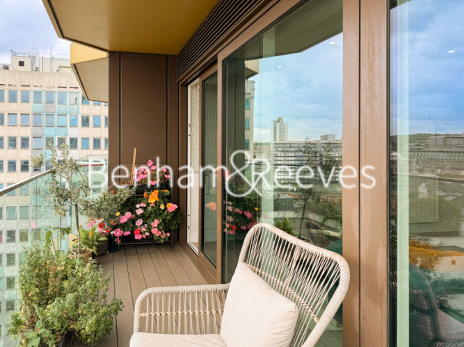 2  bedrooms flat to rent in Brigadier Walk, Royal Arsenal Riverside, SE18-image 11