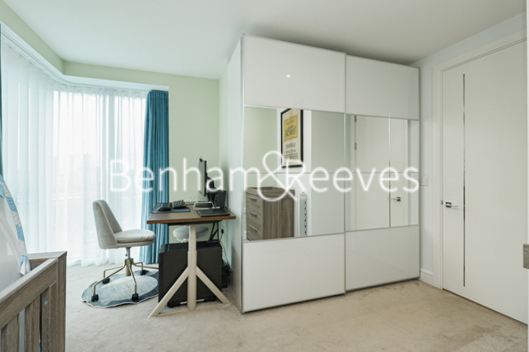 2  bedrooms flat to rent in Brigadier Walk, Royal Arsenal Riverside, SE18-image 16