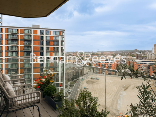 2  bedrooms flat to rent in Brigadier Walk, Royal Arsenal Riverside, SE18-image 17