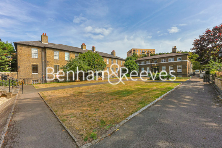 3  bedrooms flat to rent in Connaught Mews, Woolwich, SE18-image 6
