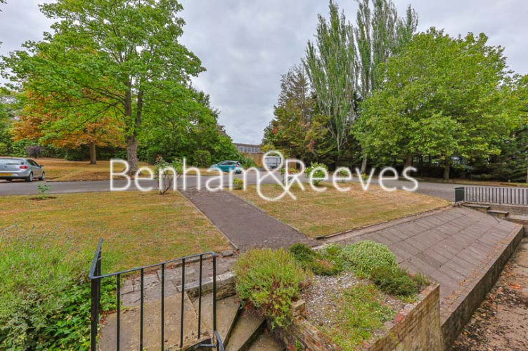 3  bedrooms flat to rent in Connaught Mews, Woolwich, SE18-image 10