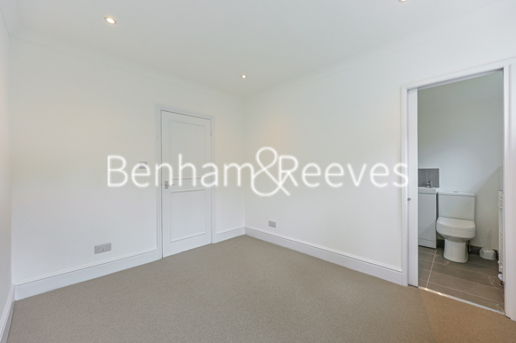 3  bedrooms flat to rent in Connaught Mews, Woolwich, SE18-image 14