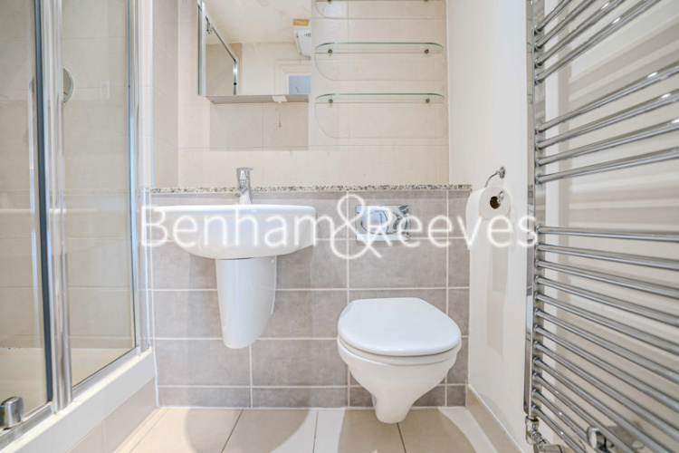 2  bedrooms flat to rent in Argyll Road, Royal Arsenal Riverside, SE18-image 4