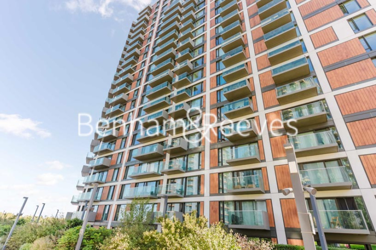 2  bedrooms flat to rent in Duke of Wellington Avenue, Royal Arsenal Riverside, SE18-image 6