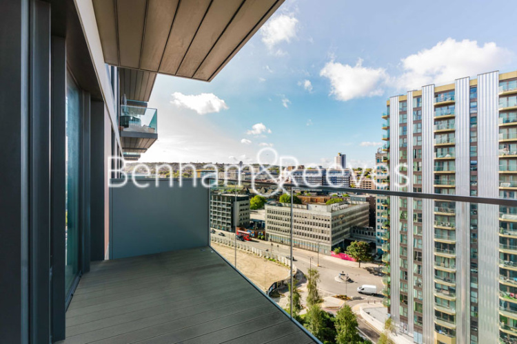 2  bedrooms flat to rent in Duke of Wellington Avenue, Royal Arsenal Riverside, SE18-image 12