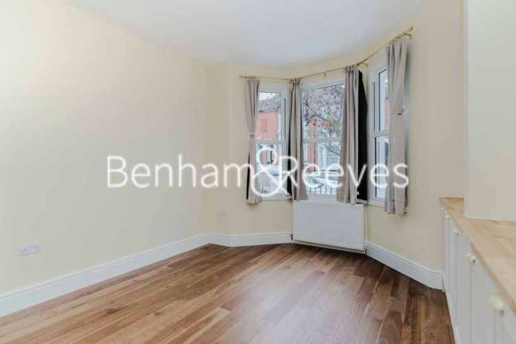 3  bedrooms house to rent in Wernbrook Street, Woolwich, SE18-image 11