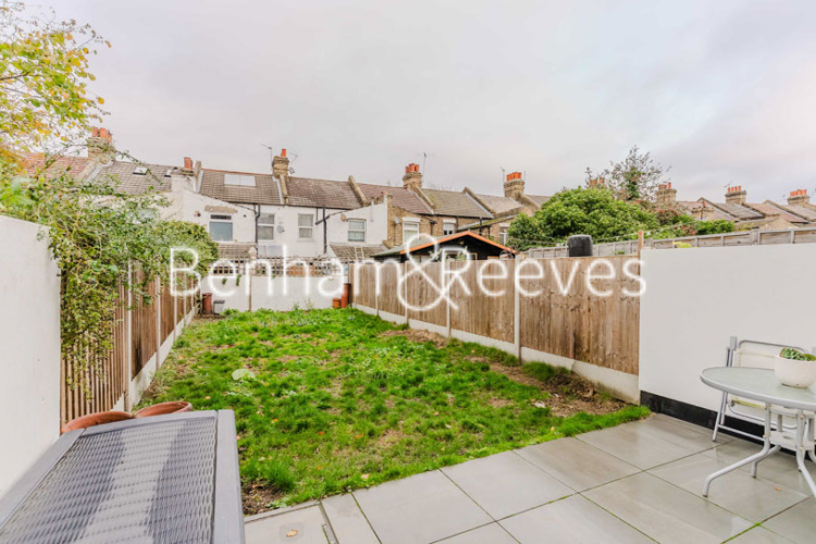 3  bedrooms house to rent in Wernbrook Street, Woolwich, SE18-image 19